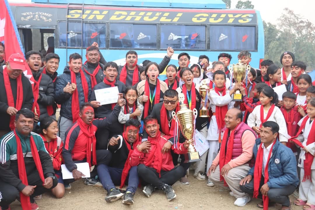 हरिहरपुरगढीले फागुन १९ गते खेलाडी सम्मान गर्दै
