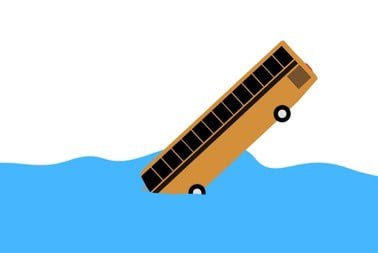 त्रिशुलीमा बस खस्यो ६ जनाको मृत्युु