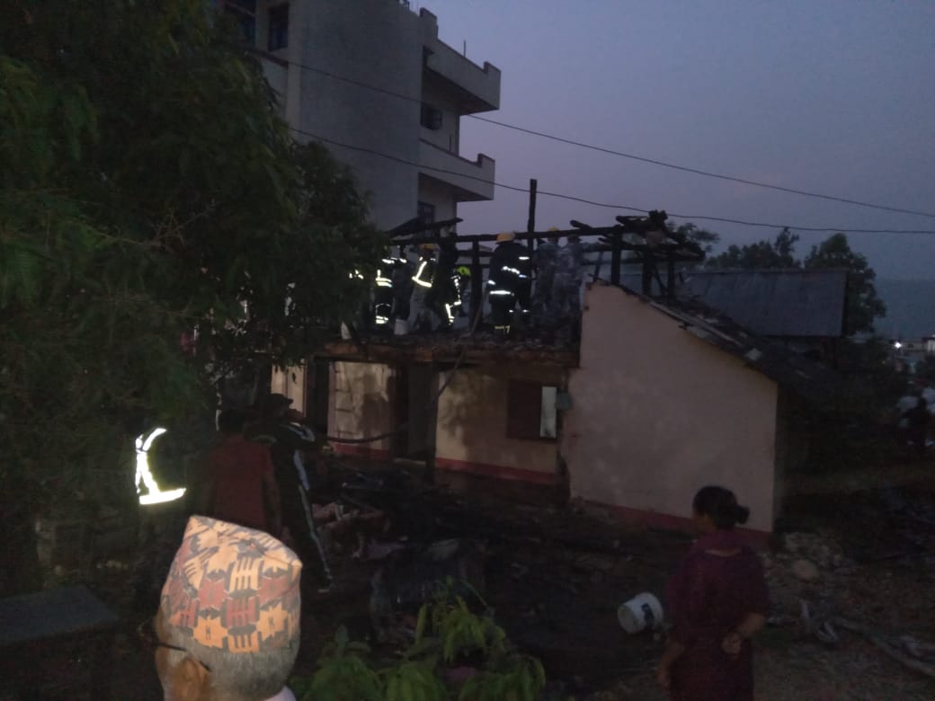 हेटौडाको रामनगरमा घरमा आगलागी