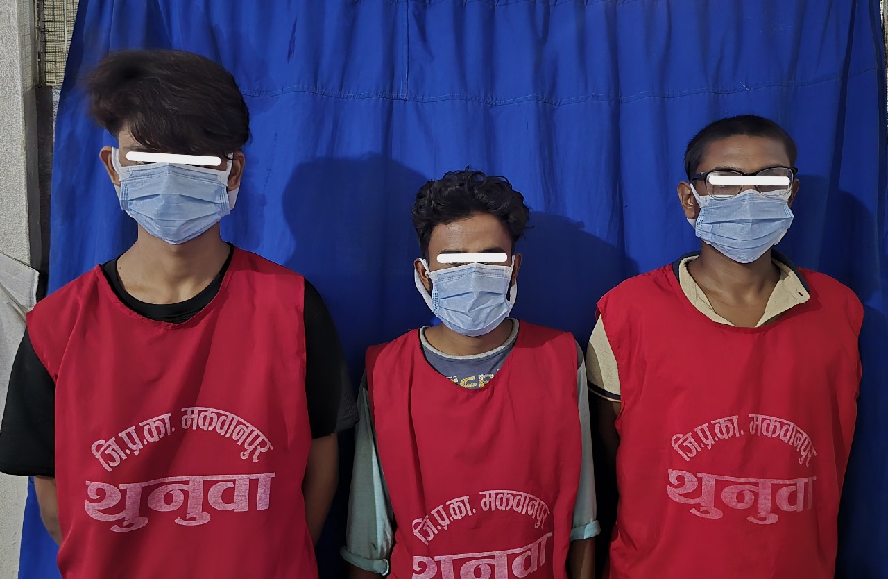 शिवम् सिमेन्ट उद्योगमा चोरी गर्ने तीन जना पक्राउ