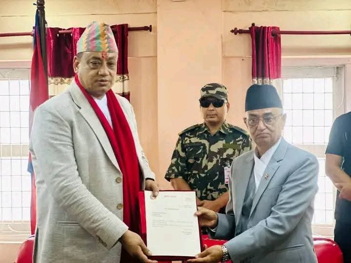 इन्द्रबहादुर बानियाँले बागमती प्रदेशका छैटौँ मुख्यमन्त्रीको रूपमा शपथ लिए