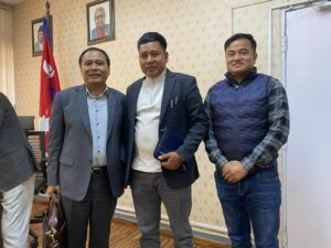 अधुरा विकास परियोजनामा सहकार्यका लागि मन्त्री घिसिङ र अध्यक्ष घलानबीच छलफल